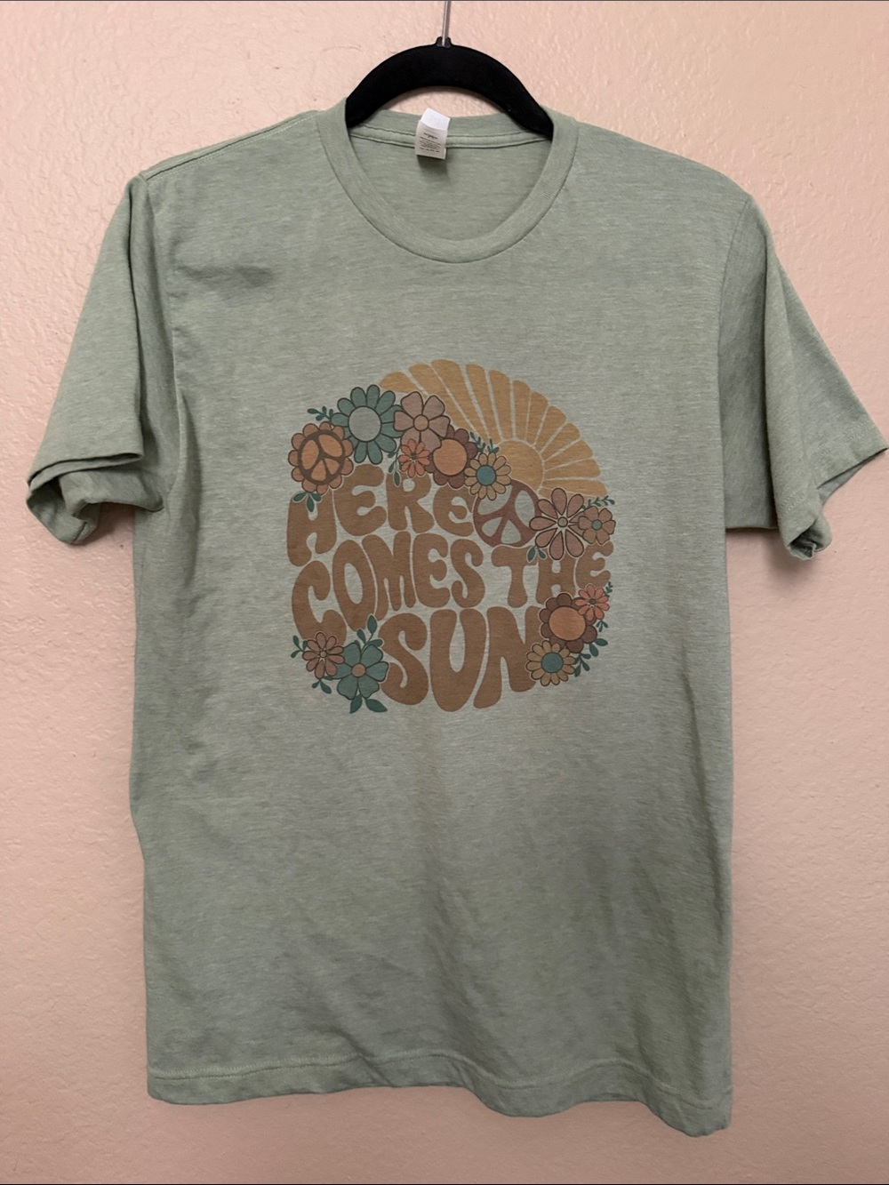 Sage Green Graphic Tee with Retro Floral 'Here Comes The Sun' Design- Medium